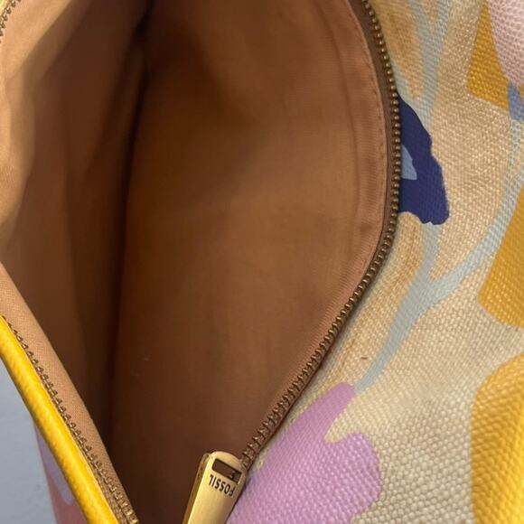 Fossil Preston Crossbody Purse Leather Canvas W/ Floral Pattern Flap Zip Around - Picture 12 of 16